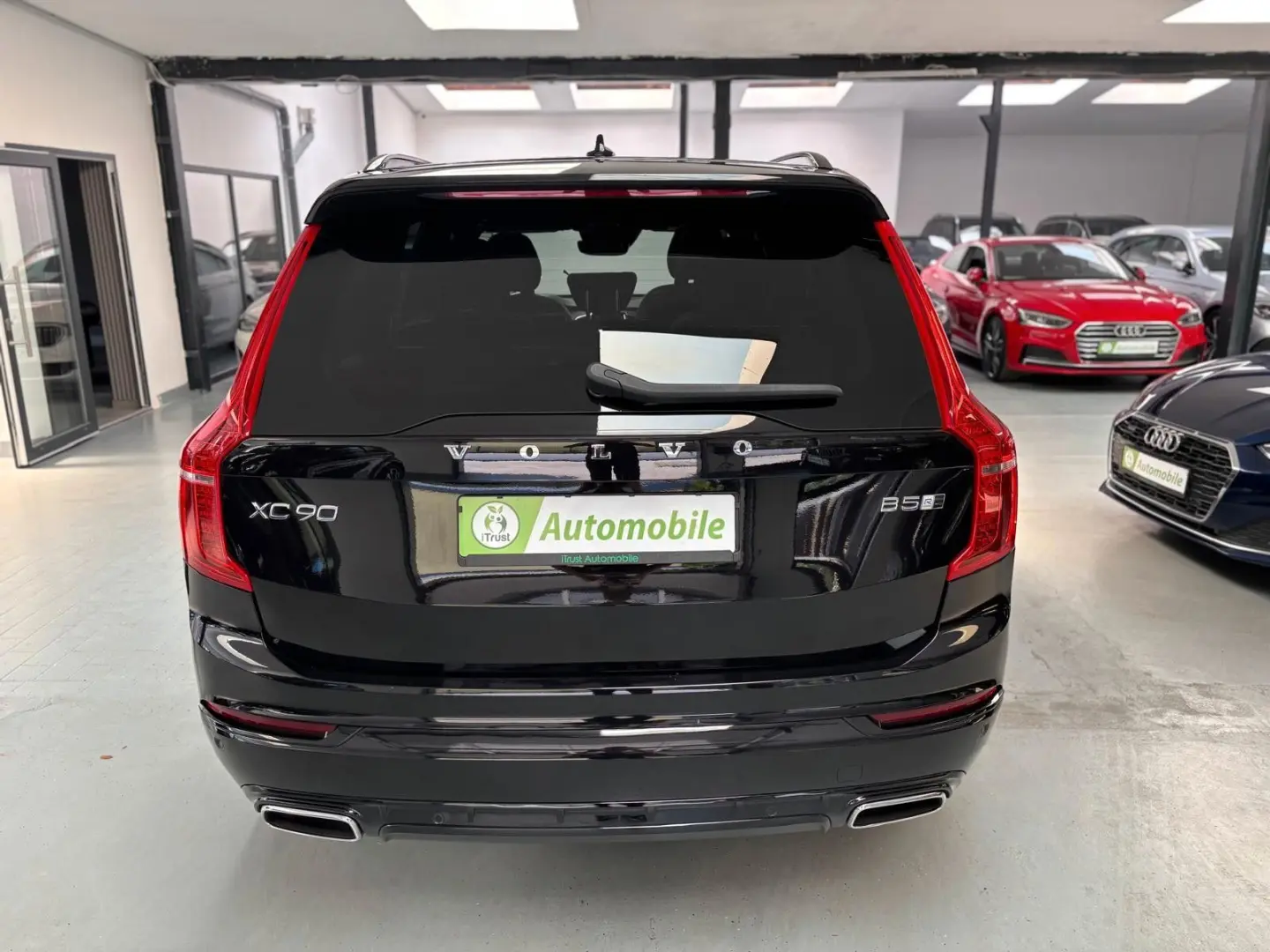 XC90 R Design AWD 360GRAD PANO 7-SITZER XENIUM-P