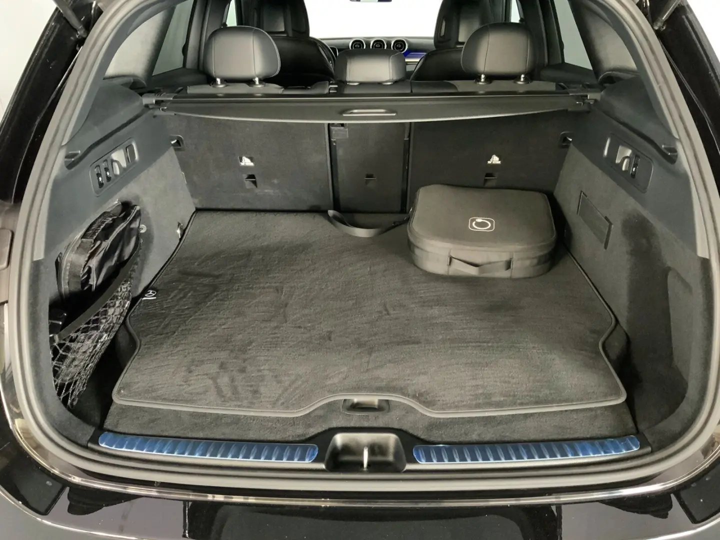 GLC 300 e 4M AMG AIRM Hinterachslenkung Keyless