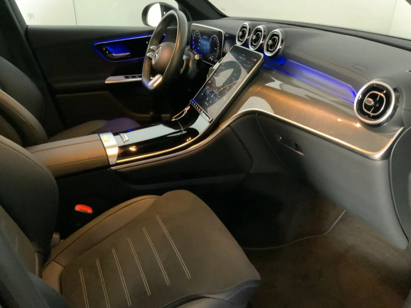 GLC 300 e 4M AMG AIRM Hinterachslenkung Keyless