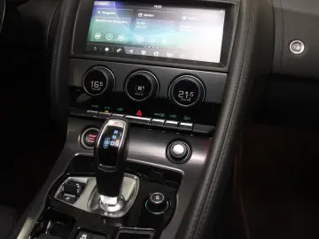 F-Type Coupe P575 AWD Aut. R75 DAB LED RFK PDC