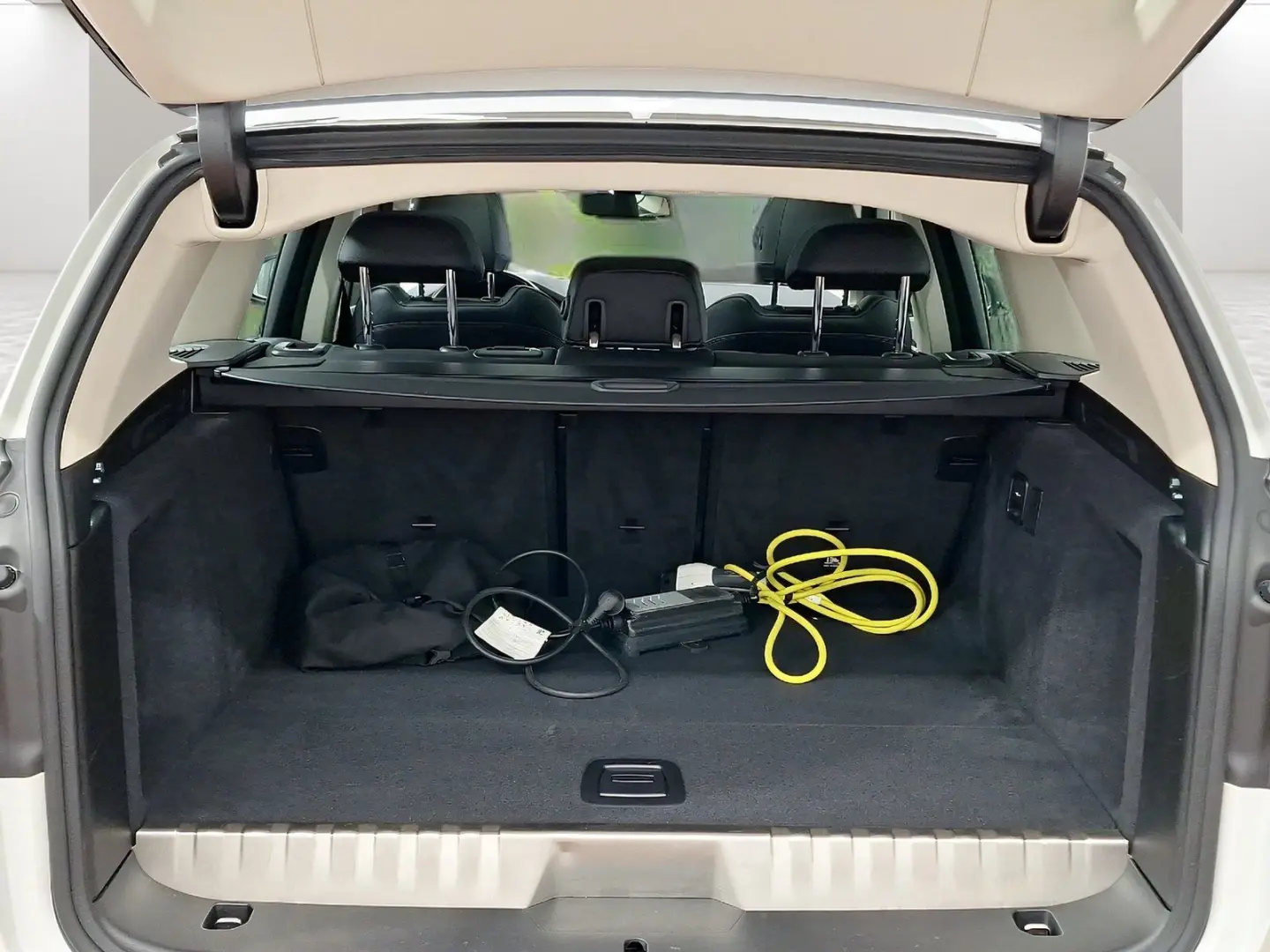 X3 xDrive30e Navi AHK Kamera Pano.Dach LED