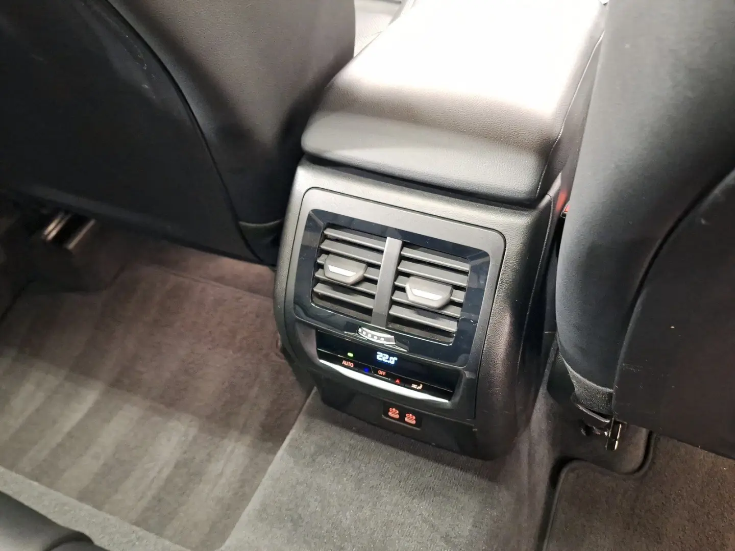 X3 xDrive30e Navi AHK Kamera Pano.Dach LED