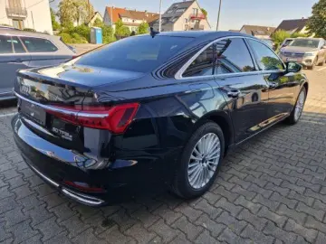 Audi A6 50 e quattro design 2.0 TFSI Leder Navi LED