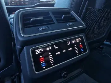 Audi A6 50 e quattro design 2.0 TFSI Leder Navi LED