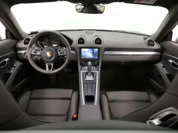 718 Cayman
