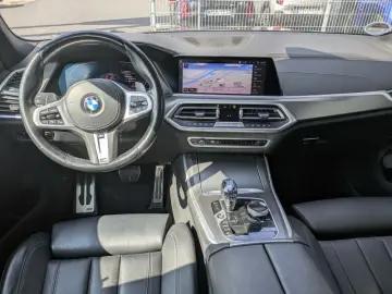 X5 xDrive30d M Sport Laser. Glasdach. Fond ETMP.