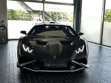 Huracán STO *LIFT*V10*WARRANTY*AKRAPOVIC*