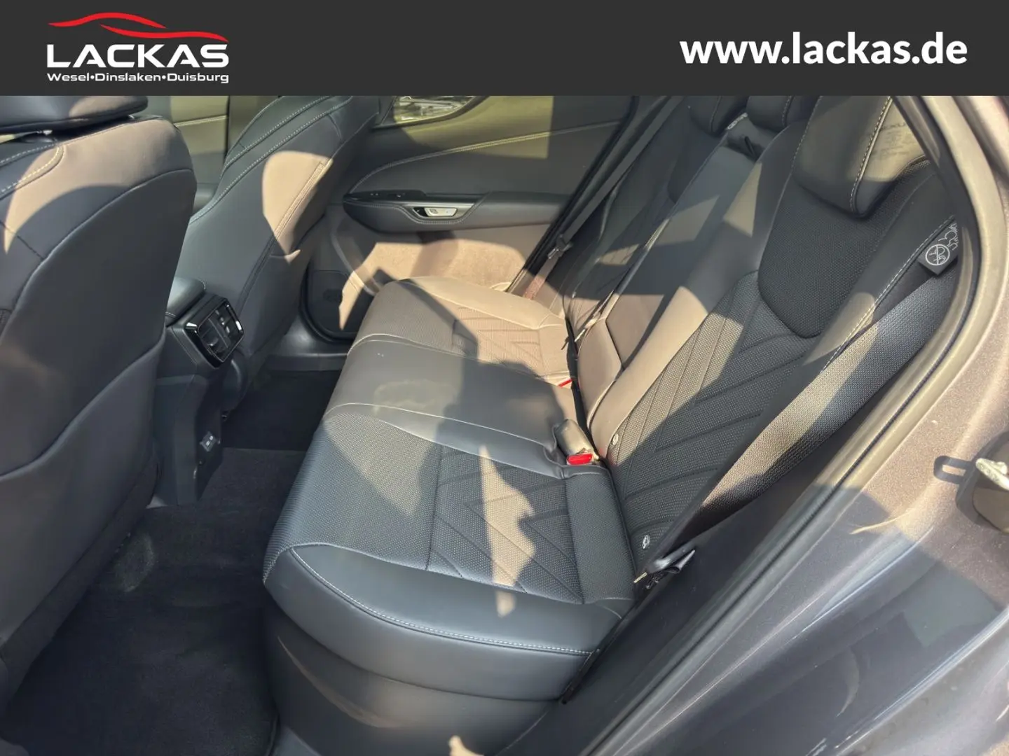 NX 350h EXECUTIVE*4x4*PANORAMA*HUD*MEMORY*AHK*GA