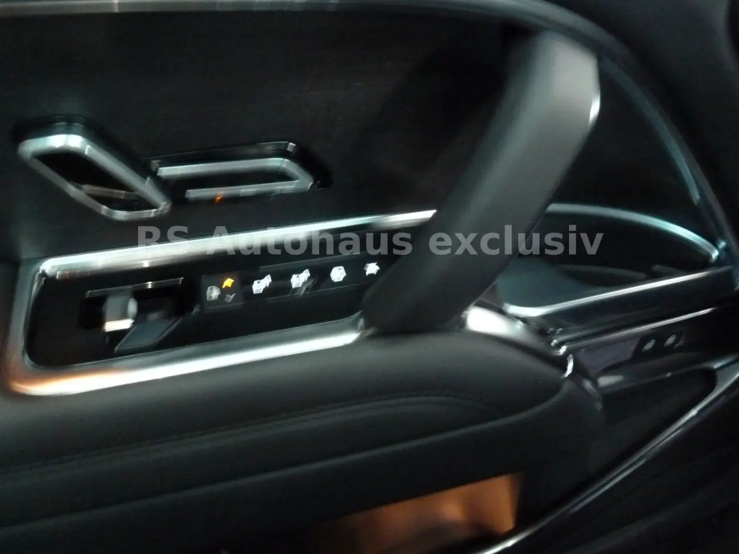 RR P550e HSE Pano-GSD 22