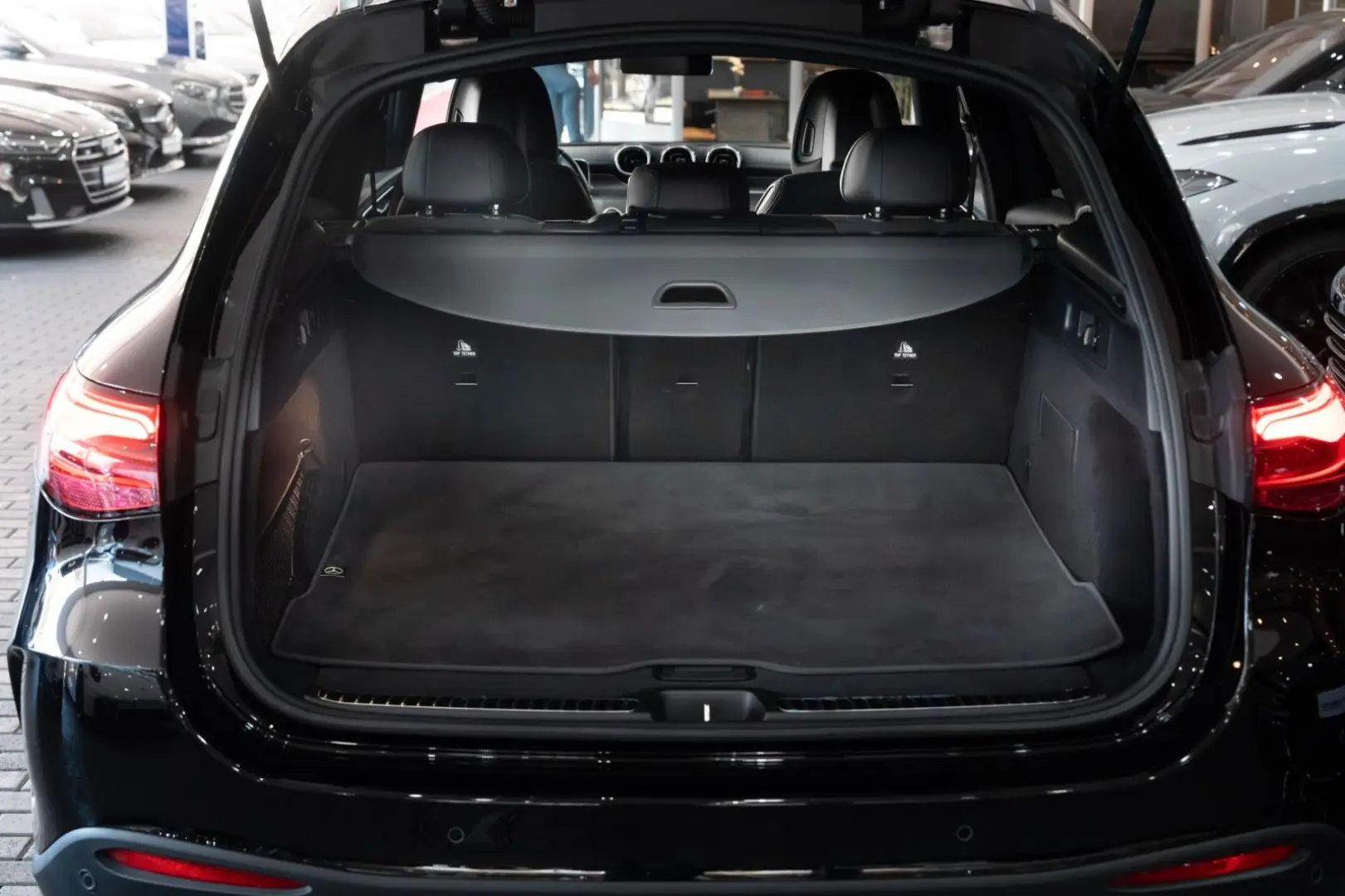 GLC 300d 4Matic*AMG-LINE*NIGHT*BURMESTER*20