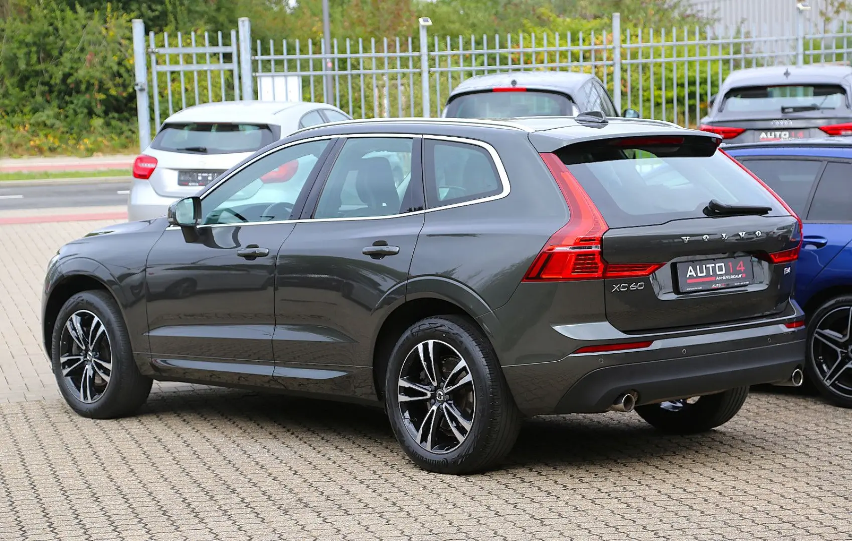 XC60 Momentum Pro 2WD AHK Kamera Harman-Kardon