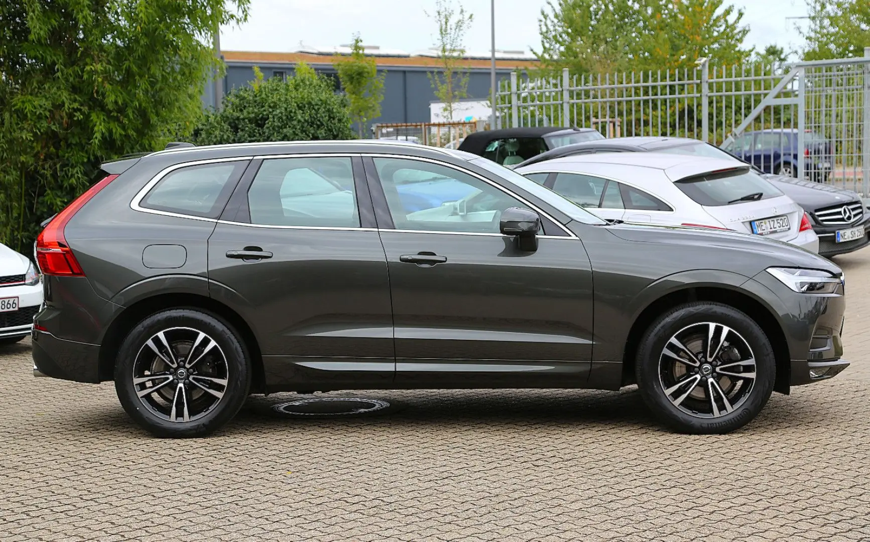 XC60 Momentum Pro 2WD AHK Kamera Harman-Kardon