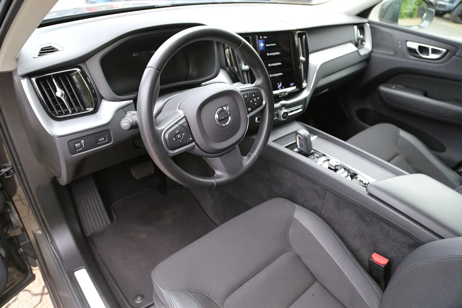XC60 Momentum Pro 2WD AHK Kamera Harman-Kardon