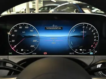 E 300 e AMG Sport Advanced Distr. LED Navi Kamer