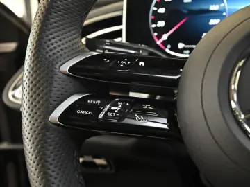 E 300 e AMG Sport Advanced Distr. LED Navi Kamer