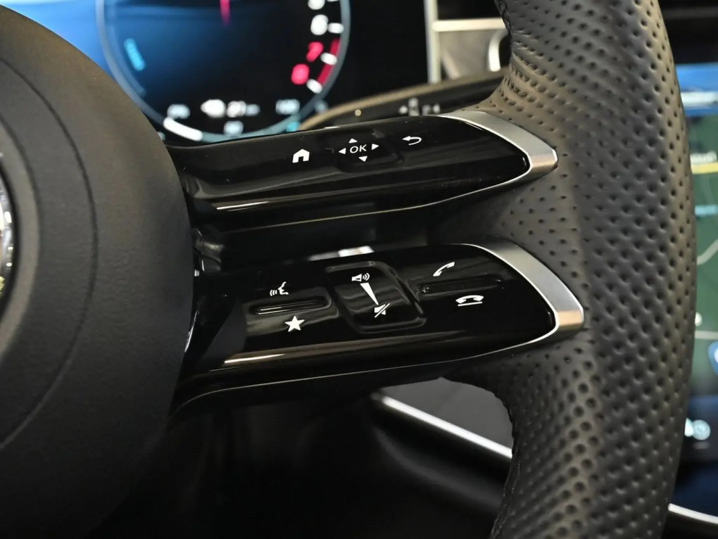 E 300 e AMG Sport Advanced Distr. LED Navi Kamer
