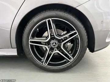 A 220 d AMG  *Night Panorama Sound Distronic LED