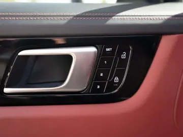 Cayenne E-Hybrid Coupe - Bose - AHK - pano - 360