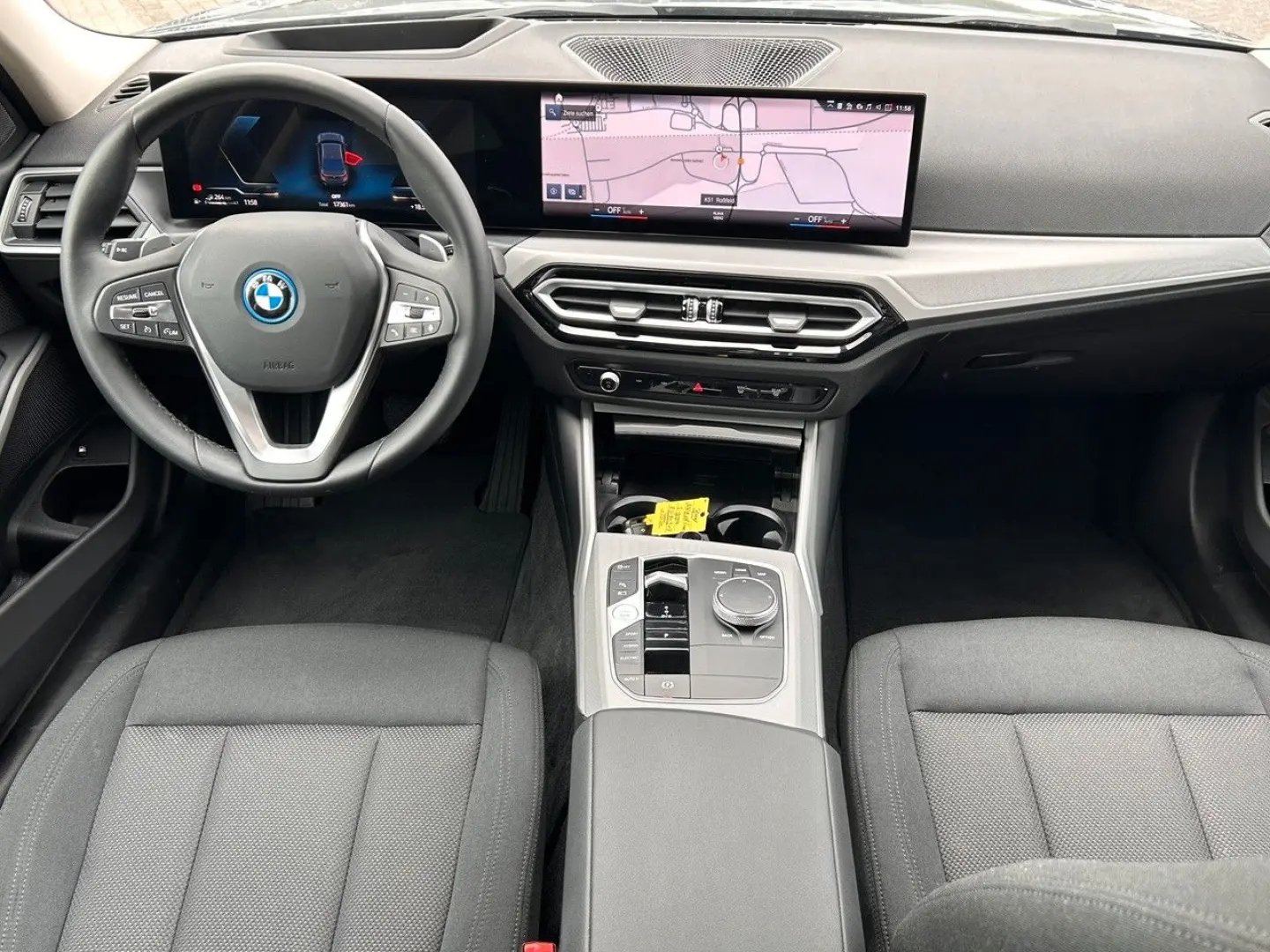 330e xDrive Aut. Lim. / DAB / Parking Assistant
