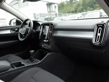 XC40 T2 Momentum Pro aus 1.Hand