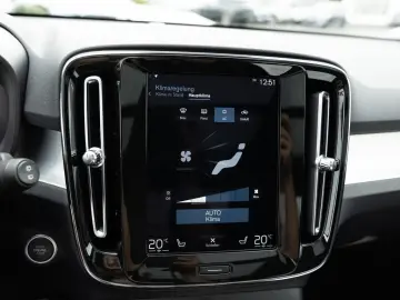 XC40 T2 Momentum Pro aus 1.Hand