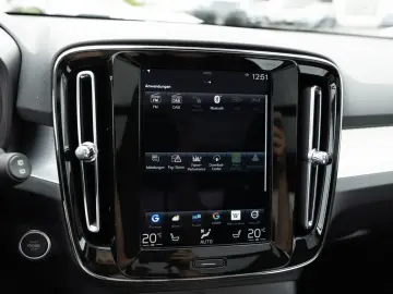 XC40 T2 Momentum Pro aus 1.Hand