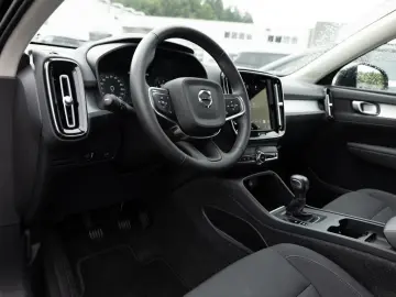 XC40 T2 Momentum Pro aus 1.Hand
