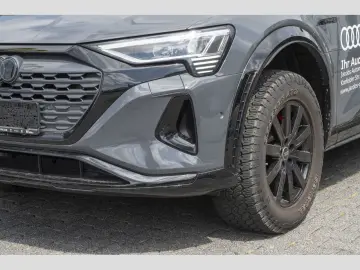 Q8 e-tron 55 Dakar Black+/Pano/Matrix/V-Spiegel/