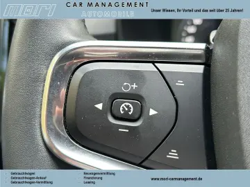 XC 40 Momentum T2 Pro /RFK/LKA/BLIS/LED/