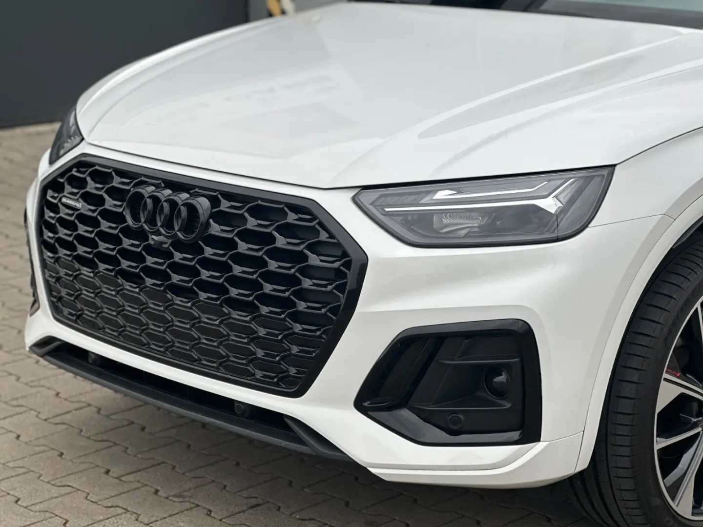 Q5 Sportback 40 TDI quattro S line/Pano/