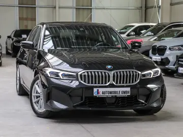 330i xDrive Sport-Aut.   M SPORT WIDESCREEN HUD