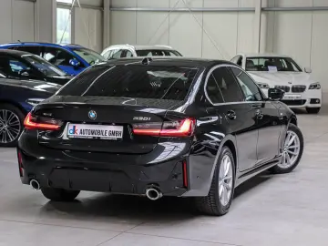 330i xDrive Sport-Aut.///M SPORT/WIDESCREEN/HUD/