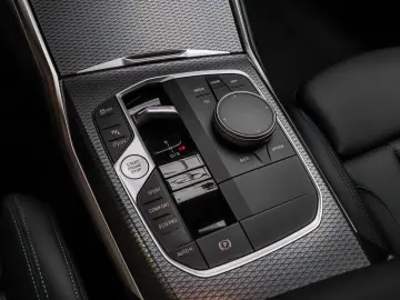330i xDrive Sport-Aut.///M SPORT/WIDESCREEN/HUD/