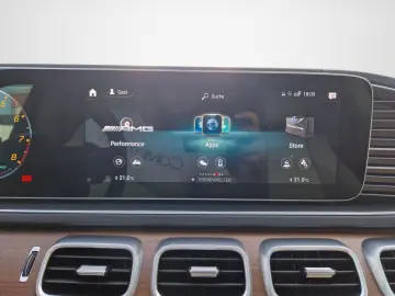GLE 63 S AMG 4Matic+/HUD/NIGHT/AHK/MBUX/PANO