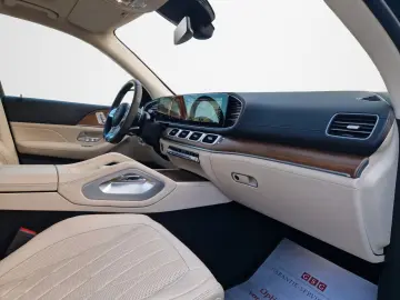 GLE 63 S AMG 4Matic+/HUD/NIGHT/AHK/MBUX/PANO