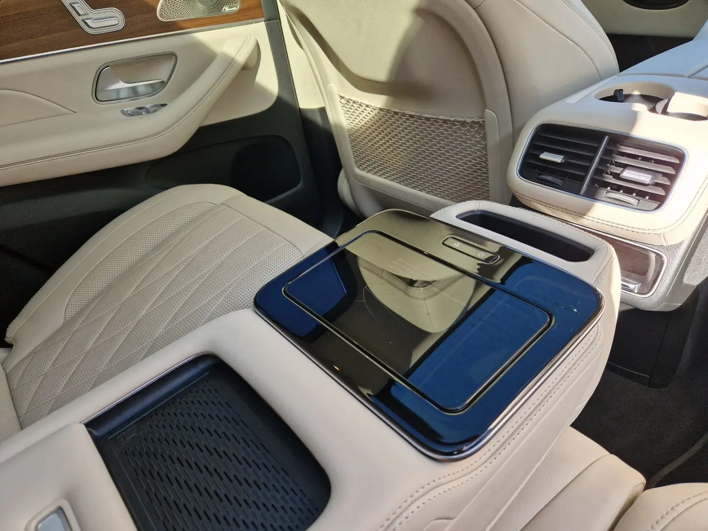 GLE 63 S AMG 4Matic+/HUD/NIGHT/AHK/MBUX/PANO