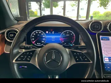 GLC 220 d 4MATIC AVANTGARDE LED/AHK/PANO/Kamera