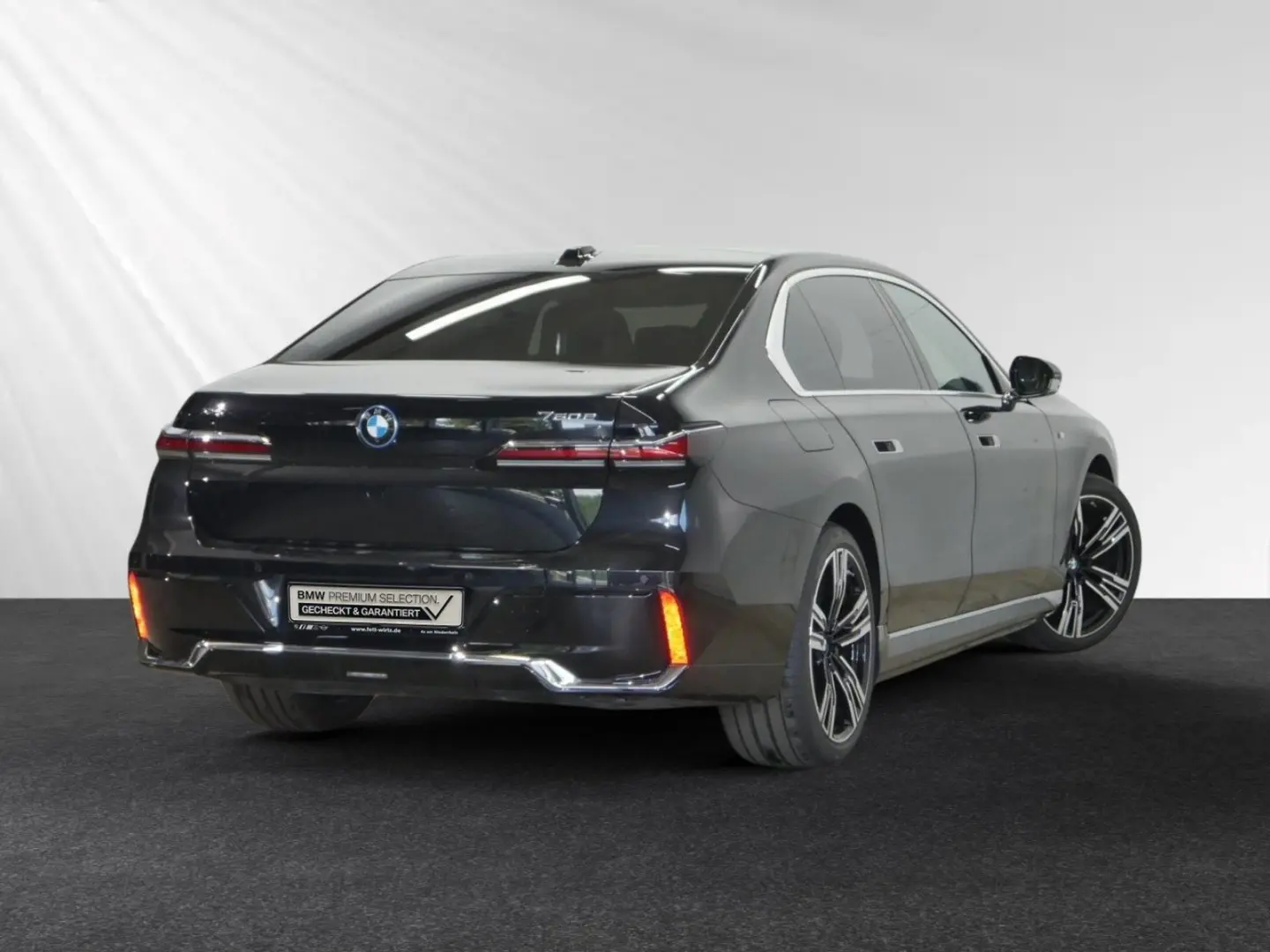 750e xDrive M Sport|SkyLounge|Autobahnass.|B&W