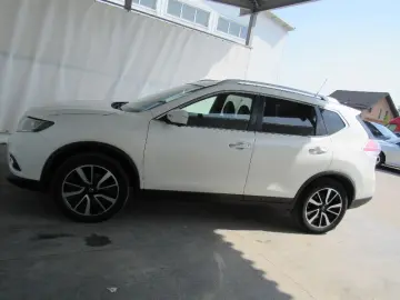 NISSAN X-TRAIL 1.6 dCi Tekna 4WD 7locuri