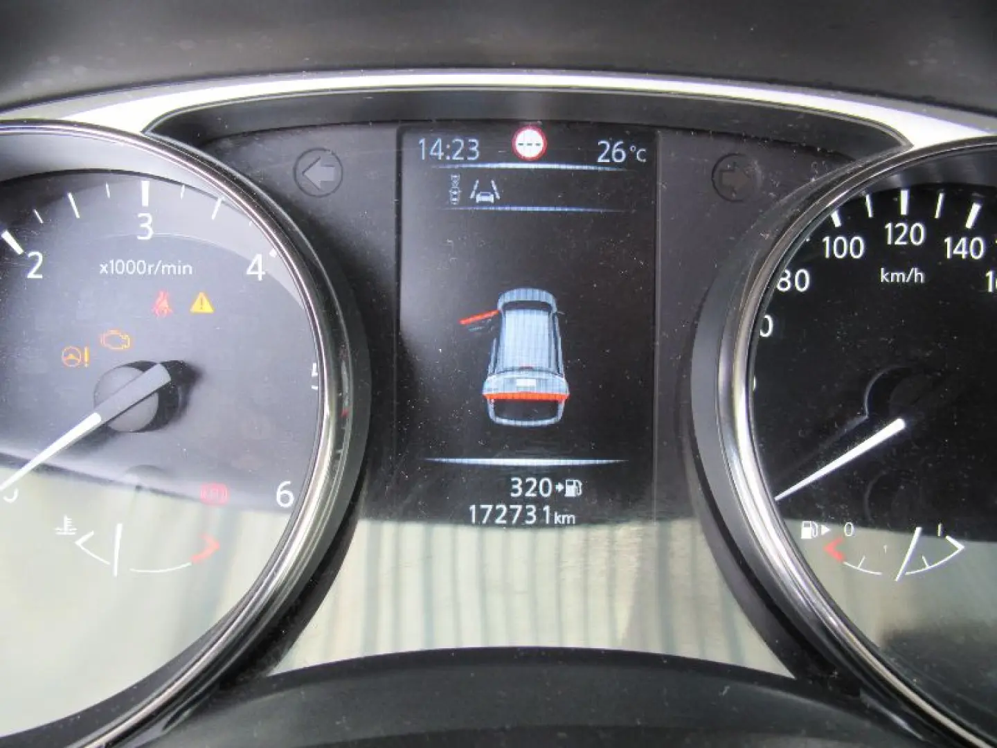 NISSAN X-TRAIL 1.6 dCi Tekna 4WD 7locuri