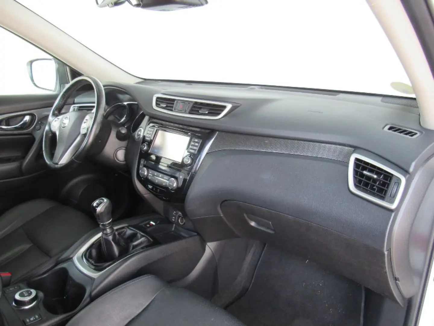 NISSAN X-TRAIL 1.6 dCi Tekna 4WD 7locuri