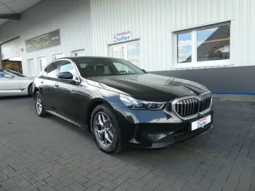 520i  360   H&K  Head-Up