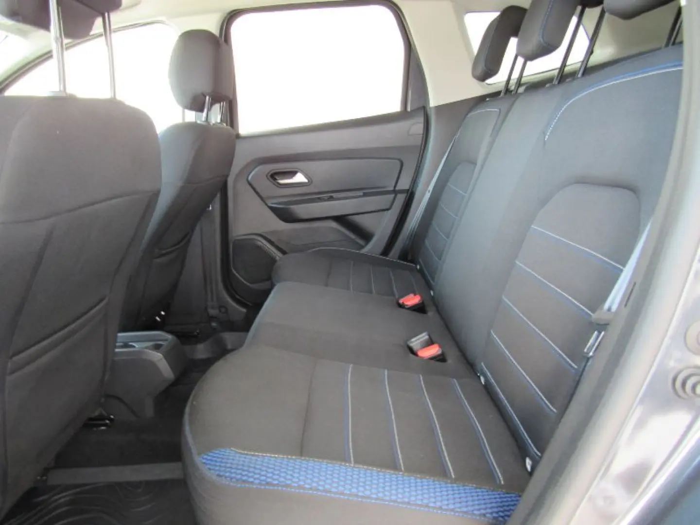 DACIA DUSTER 1.5 Blue dCi 115CP BlueLine 4WD