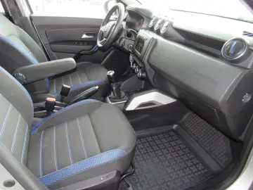 DACIA DUSTER 1.5 Blue dCi 115CP BlueLine 4WD