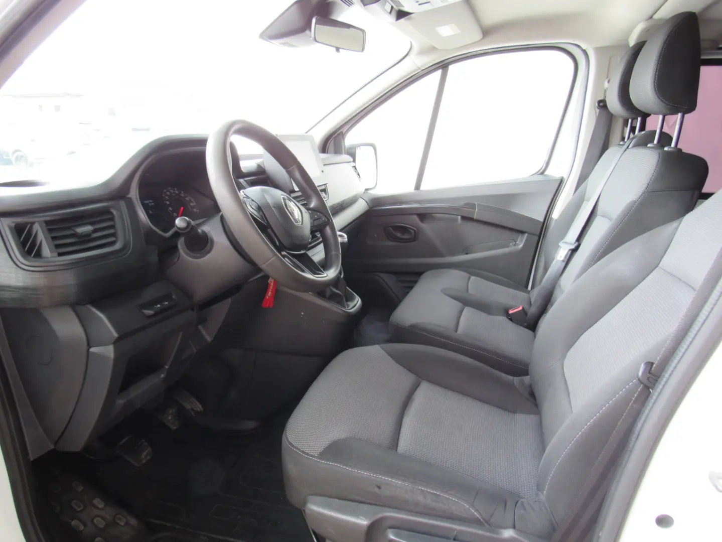RENAULT TRAFIC 2.0 Blue dCi 110CP L2 Zen