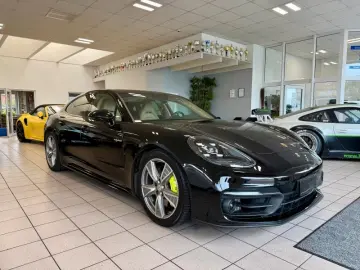 Panamera 4 E-Hybrid Panorama/ACC/HeadUp/Keyless