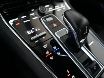 Panamera 4 S E-Hybrid*SportDesign/PANO/HAL/ABGAS