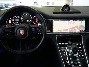 Panamera 4 S E-Hybrid*SportDesign/PANO/HAL/ABGAS