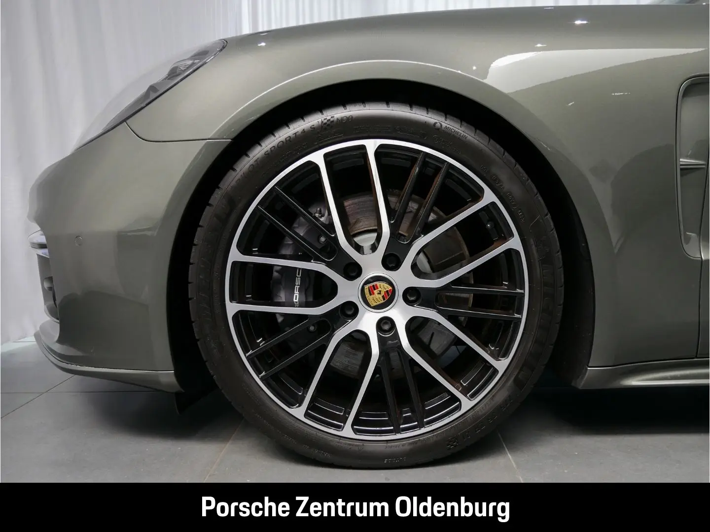 Panamera 4 E-Hybrid Platinum Edition Matrix LED