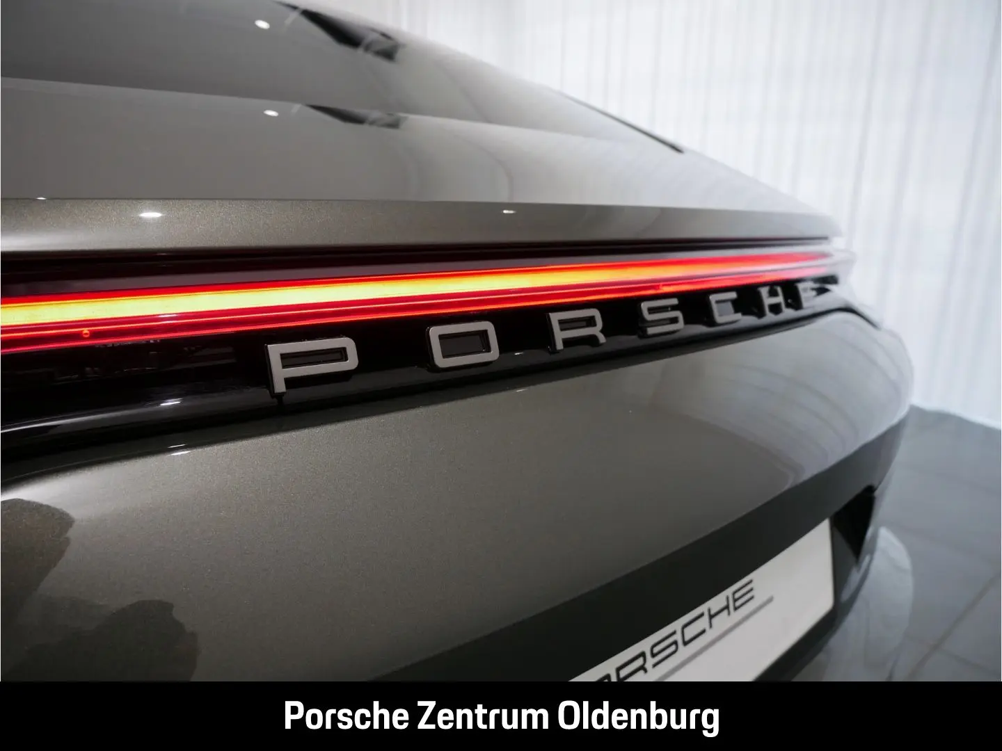 Panamera 4 E-Hybrid Platinum Edition Matrix LED